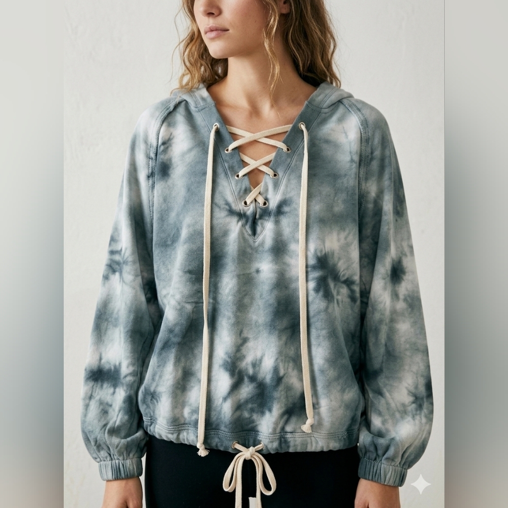 POL Clothing Distressed Tie-Dye Hooded Pullover Sz Small